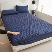 Diamond Lattice Quilted Waterproof Mattress Protector Three-piece Set