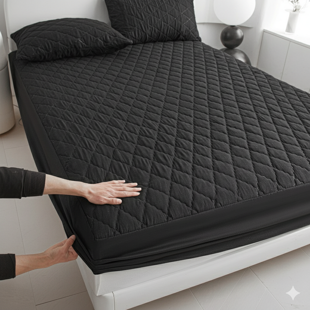 Diamond Lattice Quilted Waterproof Mattress Protector Three-piece Set