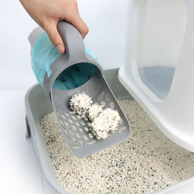2-in-1 Design Scoop litter and directly store it in the attached waste container
