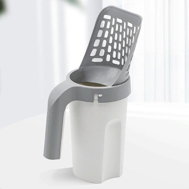 2-in-1 Design Scoop litter and directly store it in the attached waste container